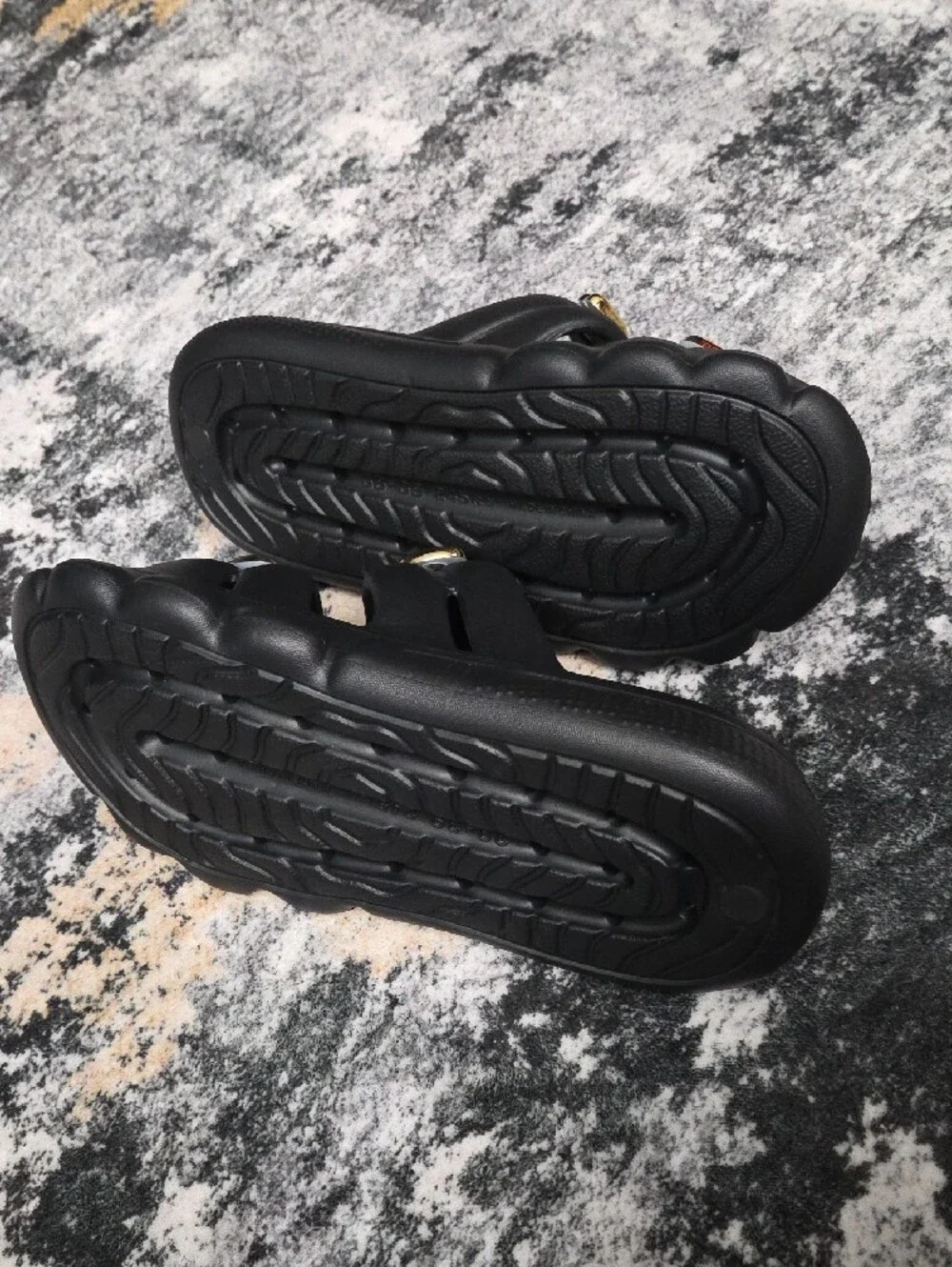 Black Chunky Heart Charm Slide Sandals EU 39-40